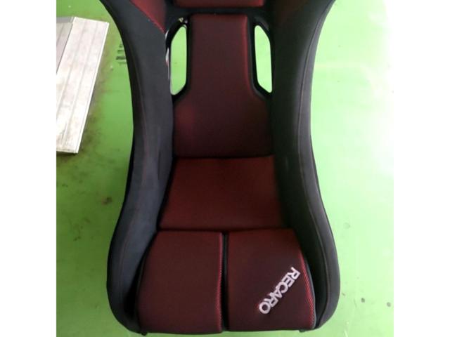 RECARO
RSS
BK
RD / BK