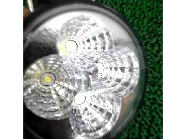 メーカー不明 LEDフォグ 1個