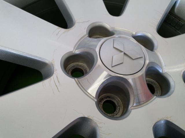 三菱(MITSUBISHI)  デリカD:5/前期 純正ホイール  + BRIDGESTONE BLIZZAK DM-V3