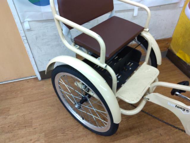 ※2人乗り不可 bshlong 20インチ 大人用3輪車 アイボリー