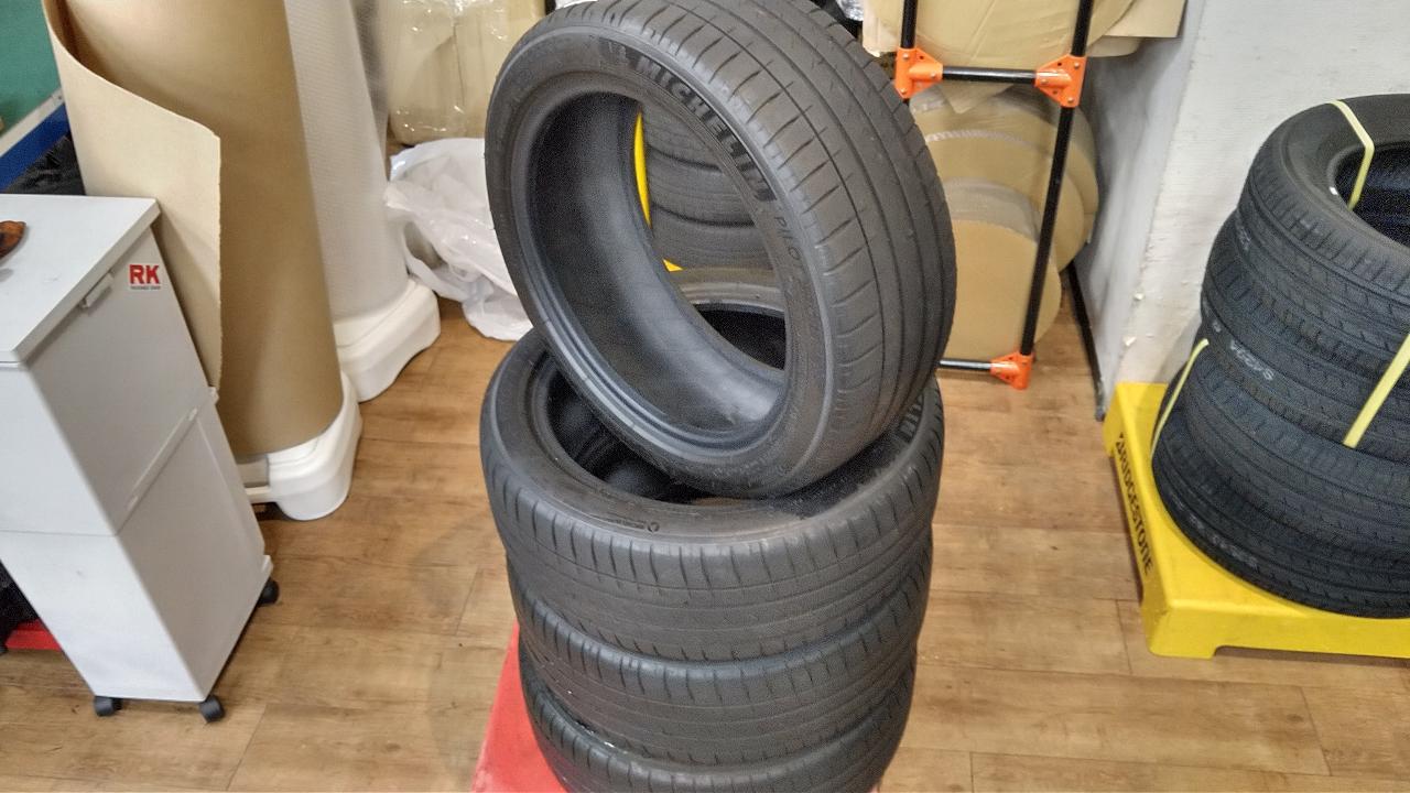 MICHELINPILOT
SPORTS
Four
205 / 50R17
Four