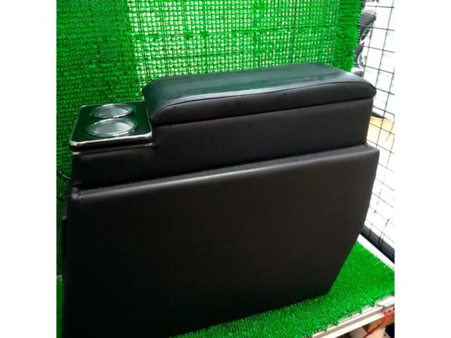 Unknown Manufacturer
Center console box for Alphard/Vellfire/20 series