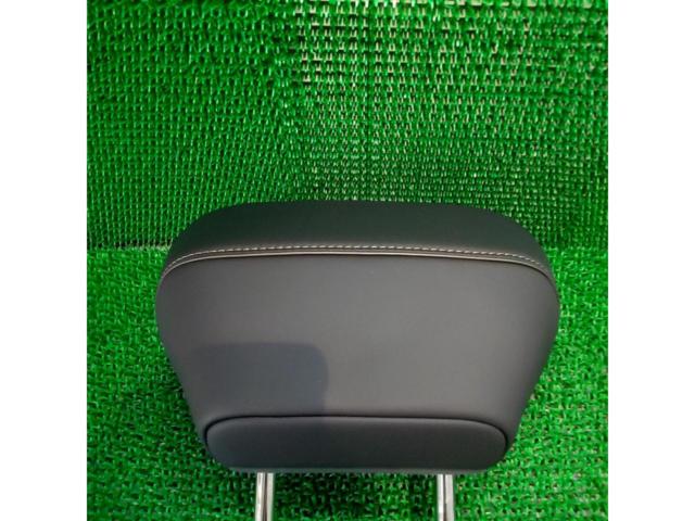 Toyota genuine
For rear seat
Headrest
40 Series Alphard/Vellfire