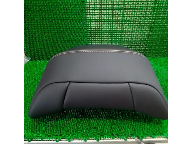 Toyota genuine
For rear seat
Headrest
40 Series Alphard/Vellfire