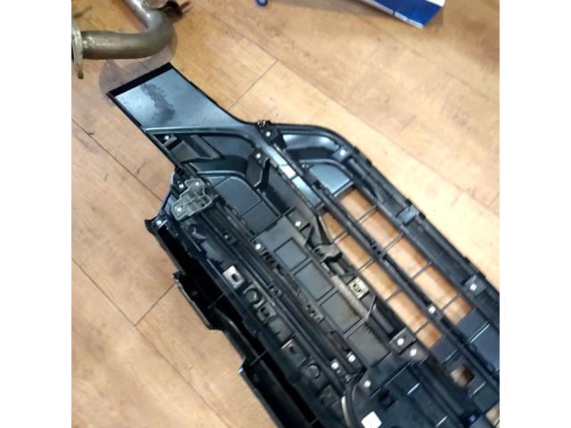 SUBARU
Genuine grill
Forester/SL series