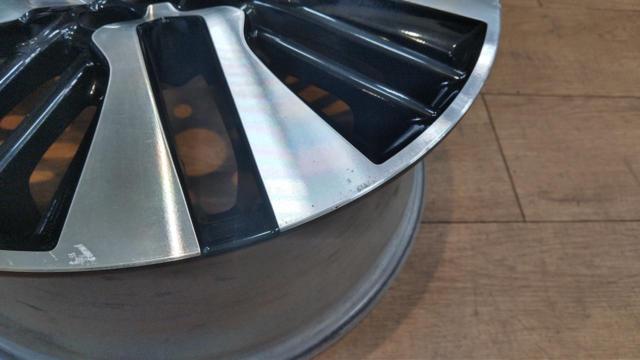 Toyota genuine parts
30 series
Alphard / Vellfire
Cutting bright
Original wheel