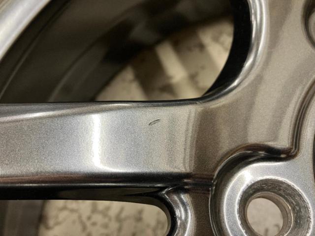 Suzuki genuine Jimny (JB23)
LAND
VENTURE
Original aluminum wheel