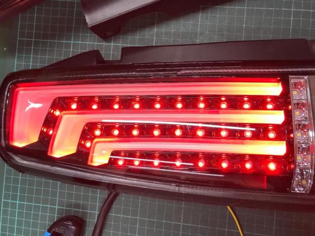 HELIOS ファイバーLEDテールレンズ 左右セット