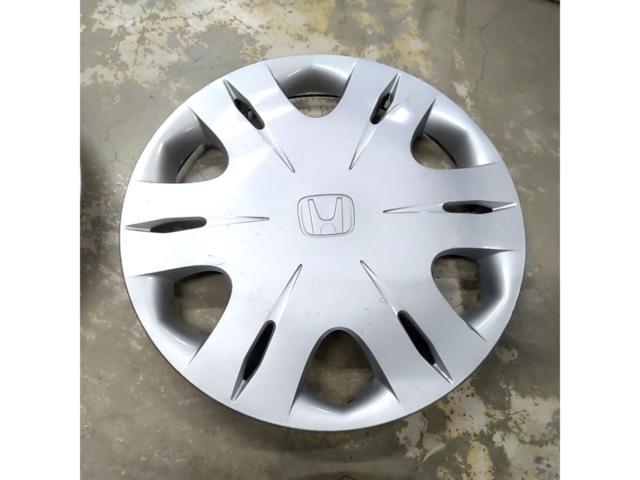 Honda
GB-series Freed / GE-series Fit
Genuine 14-inch wheel caps
44733-TF0-J01