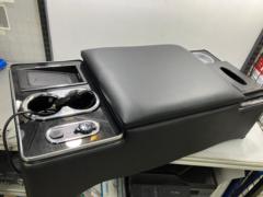 [Manufacturer unknown]
Console box