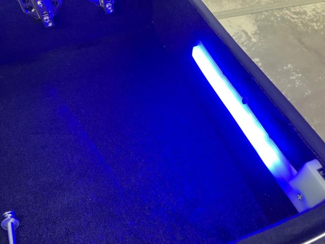 [Manufacturer unknown]
Console box