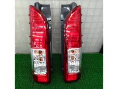 Toyota
Hiace / 200 system
Genuine tail lens