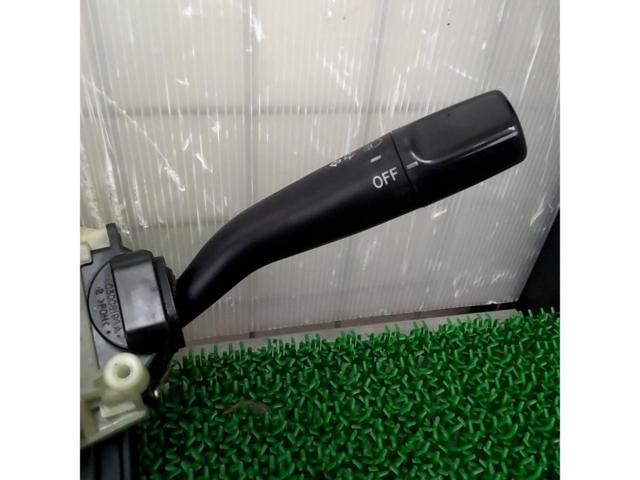 Toyota
Altezza / GXE10
Genuine combination switch