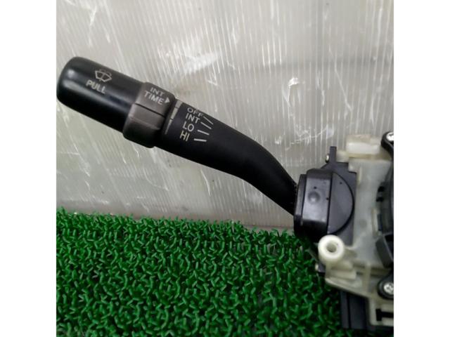 Toyota
Altezza / GXE10
Genuine combination switch