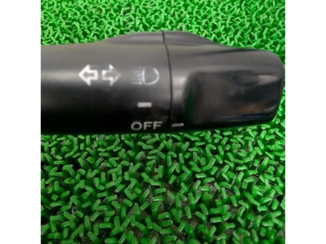 Toyota
Altezza / GXE10
Genuine combination switch