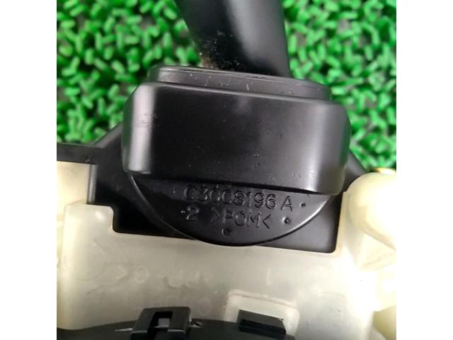 Toyota
Altezza / GXE10
Genuine combination switch