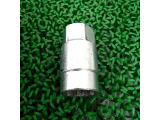 Kics
Wide tread spacer
M12 × P1.25
15 mm