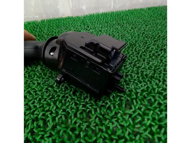 トヨタ ヤリスクロス 純正ウィンカーレバー