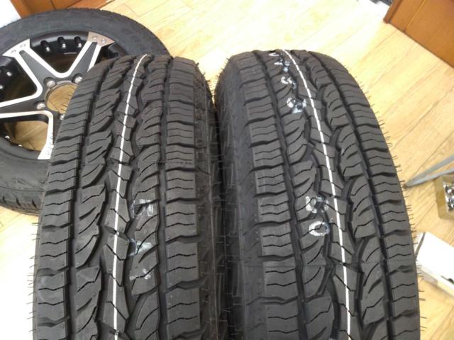 weds ADVENTURE MUD VANCE 01 + DUNLOP GRANDTREK AT5 M+S