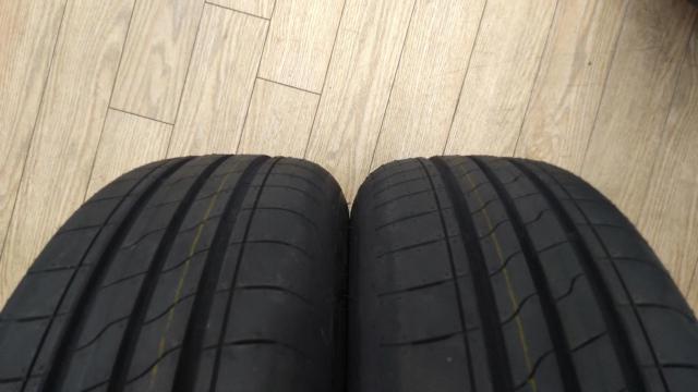 Lehrmeister
STRANGER
SR
+
GOODYEAR
EfficientGrip
Performance
2
