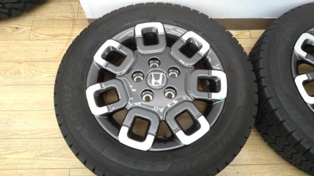 Honda
Freed
Kloster
Original wheel
+
GOODYEAR
ICE
NAVI 7