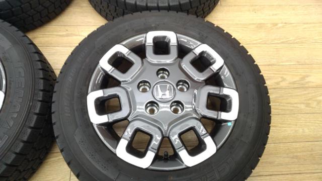 Honda
Freed
Kloster
Original wheel
+
GOODYEAR
ICE
NAVI 7