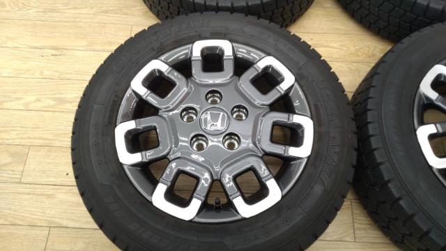 Honda
Freed
Kloster
Original wheel
+
GOODYEAR
ICE
NAVI 7