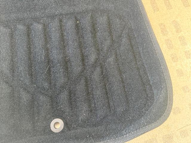 【汎用】メーカー不明 フロアマット