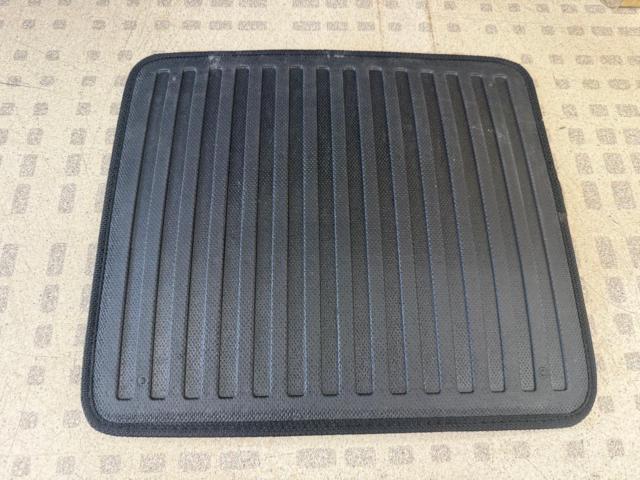 【汎用】メーカー不明 フロアマット