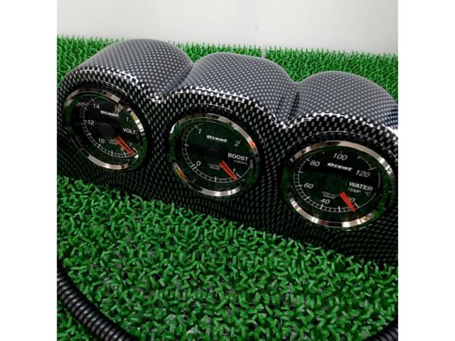 General-purpose/OBD connection Pivot
COMPACT
GAUGE52
CB3
Triple gauge cluster + unknown manufacturer gauge hood