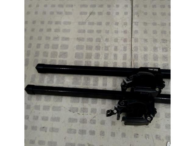 【ルーフレール付車用】TERZO ルーフレール用キャリア EF11BL+スクエアバー EB2