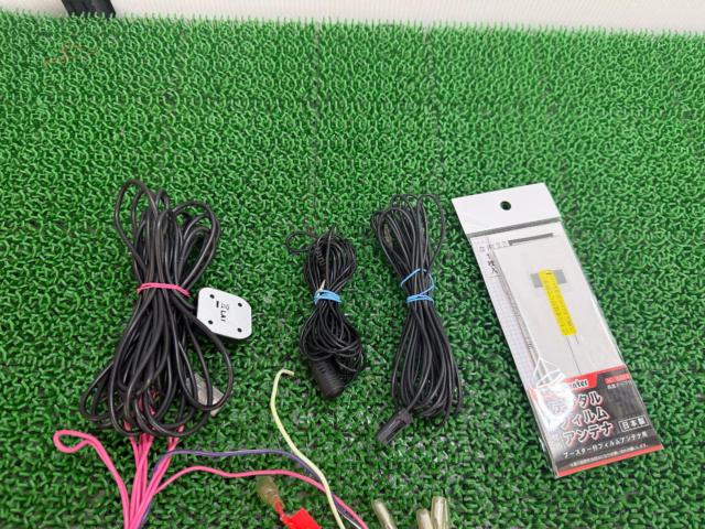 KENWOOD
MDV-D408BT