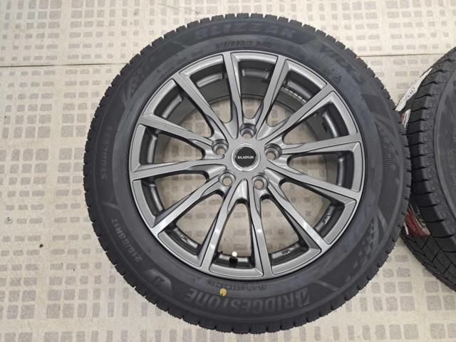 Balanced BRIDGESTONE
A12
+
BRIDGESTONE
BLIZZAK
VRX3
twenty one