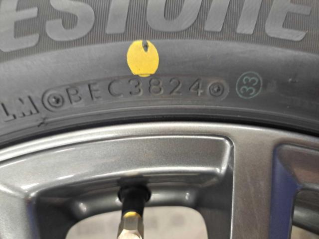 Balanced BRIDGESTONE
A12
+
BRIDGESTONE
BLIZZAK
VRX3
twenty one