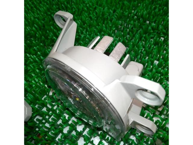 Toyota genuine
Fog lamp
KOITO
12-611