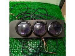 1DIN panel flush-mount type
Triple additional gauges