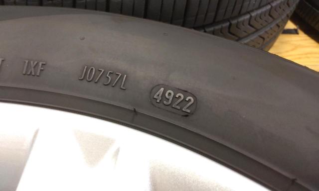 TOYOTA クラウン/210系前期純正ホイール + PIRELLI P8FS