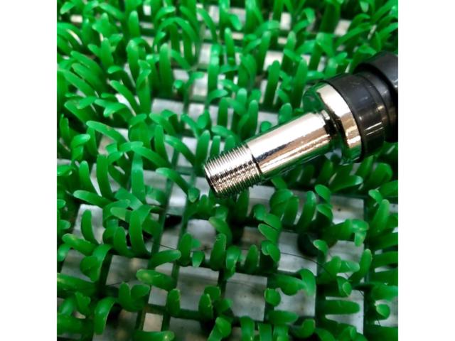 【小物コーナー】ホイール用 金属製エアバルブ