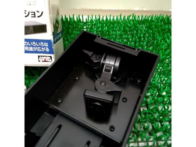 Tsuchiya YAC
DIN
BOX
OP
Monitor base
VP-D9