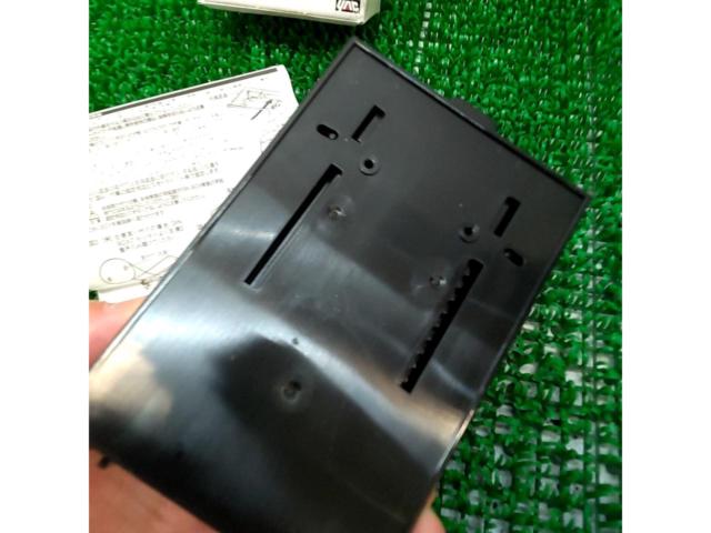 Tsuchiya YAC
DIN
BOX
OP
Monitor base
VP-D9