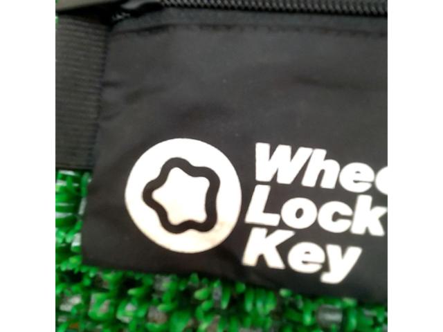 McGARD Accessories Corner
Lock key (lock nut)
Storage bag