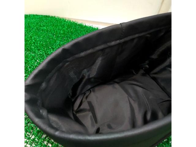 Size: Approximately 235 x 160 mm (for use in a car)
With Velcro on back