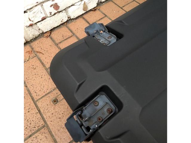 Pelican
Fully waterproof cargo case