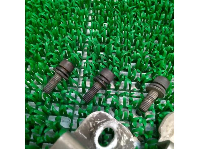 Mounting hardware for roof boxes
For square bar ※