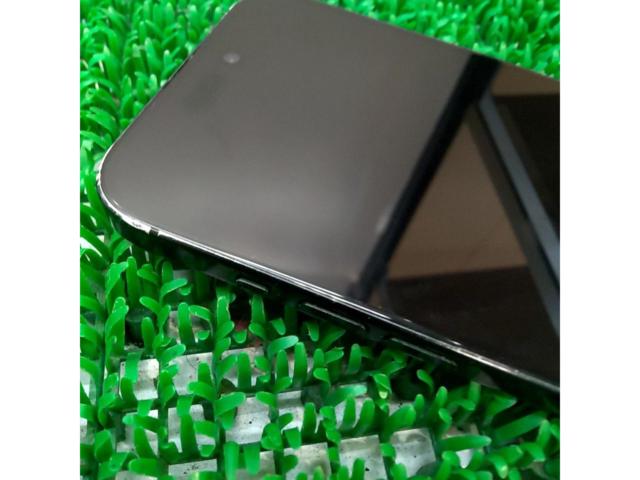 Apple iPhone 15 128GB ブラック