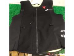 【サイズ:M】DAINESE SMART JACKET 620 充電式エアバッグ付きベスト