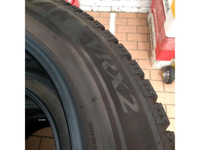 BRIDGESTONE
BLIZZAK
VRX2