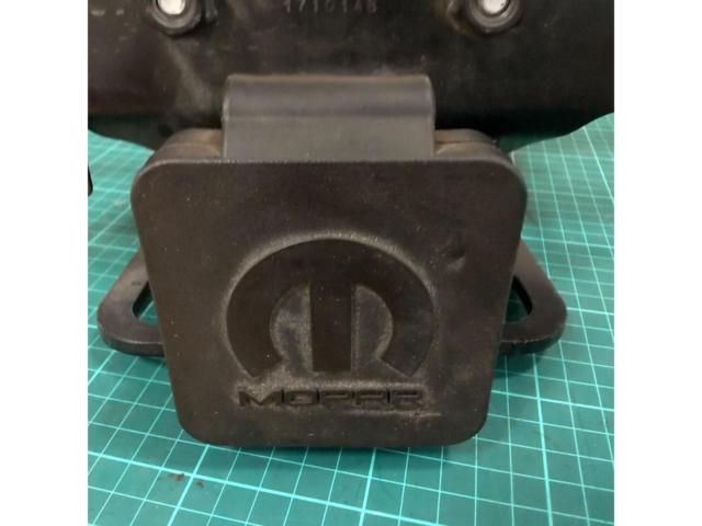 MOPAR ヒッチレシーバー(メンバー)【JK系ラングラー】