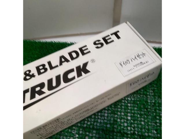 Mr.truck メッキワイパーフレーム ハイゼット S200系