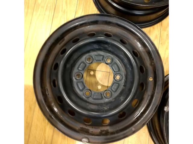 200系ハイエース 純正スチールホイール